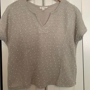 Super cute small grey shirt with white detail